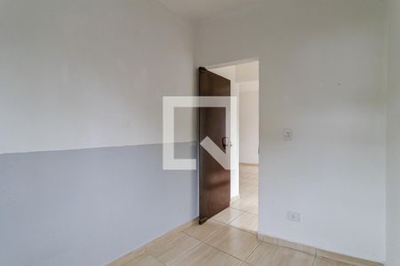 Quarto 2 de casa para alugar com 2 quartos, 40m² em Vila Firmiano Pinto, São Paulo