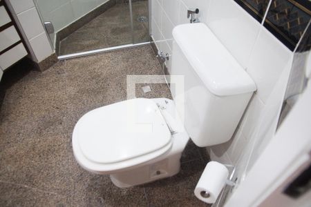 Apartamento à venda com 169m², 3 quartos e 4 vagasDetalhe do banheiro