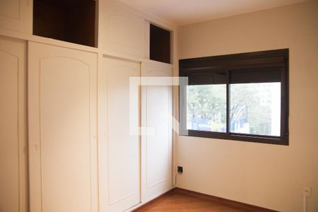 Apartamento à venda com 169m², 3 quartos e 4 vagasQuarto 2 - Suíte