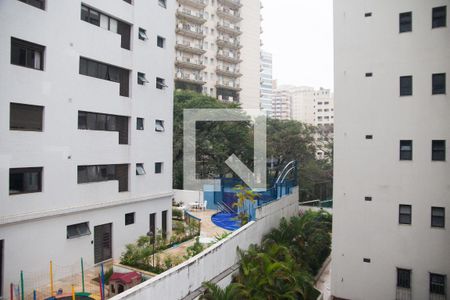 Apartamento à venda com 169m², 3 quartos e 4 vagasVista do quarto 2