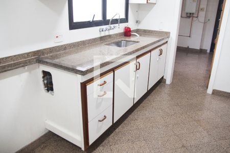 Apartamento à venda com 169m², 3 quartos e 4 vagasCozinha - Armários