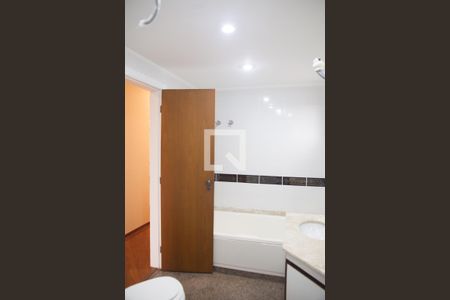 Apartamento à venda com 169m², 3 quartos e 4 vagasBanheiro da Suíte 3