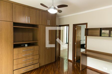 Casa para alugar com 600m², 4 quartos e 4 vagas Casa para alugar com 600m², 4 quartos e 4 vagasSuíte 3