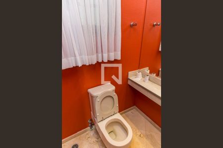 Casa para alugar com 600m², 4 quartos e 4 vagas Casa para alugar com 600m², 4 quartos e 4 vagasLavabo
