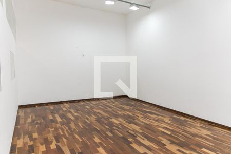 Casa para alugar com 600m², 4 quartos e 4 vagas Casa para alugar com 600m², 4 quartos e 4 vagasQuadra