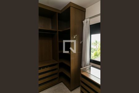 Casa para alugar com 600m², 4 quartos e 4 vagas Casa para alugar com 600m², 4 quartos e 4 vagasCloset da suíte 1