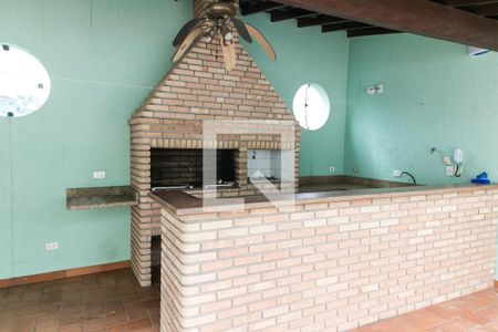 Casa para alugar com 600m², 4 quartos e 4 vagas Casa para alugar com 600m², 4 quartos e 4 vagasPiscina