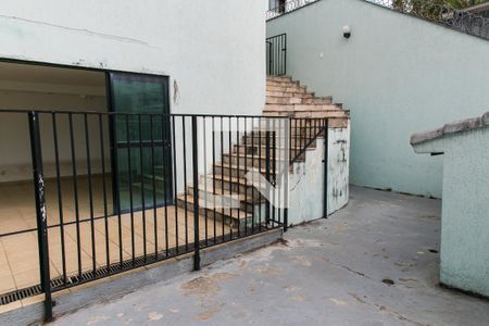 Casa para alugar com 600m², 4 quartos e 4 vagas Casa para alugar com 600m², 4 quartos e 4 vagasCanil