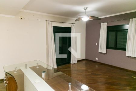 Suíte 1 de casa para alugar com 4 quartos, 600m² em Horto Florestal, São Paulo