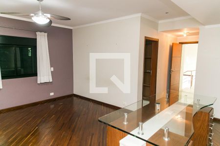 Suíte 1 de casa para alugar com 4 quartos, 600m² em Horto Florestal, São Paulo