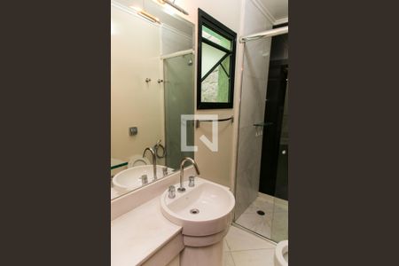 Casa para alugar com 600m², 4 quartos e 4 vagas Casa para alugar com 600m², 4 quartos e 4 vagasBanheiro 2 da Suíte 1