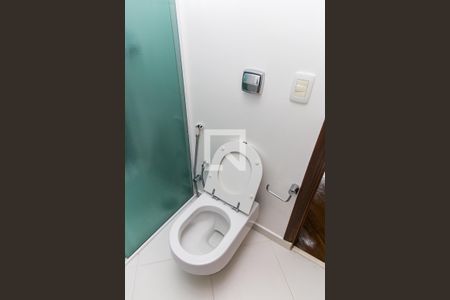 Casa para alugar com 600m², 4 quartos e 4 vagas Casa para alugar com 600m², 4 quartos e 4 vagasBanheiro da Suíte 2
