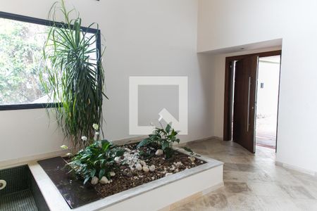 Casa para alugar com 600m², 4 quartos e 4 vagas Casa para alugar com 600m², 4 quartos e 4 vagasHall de Entrada
