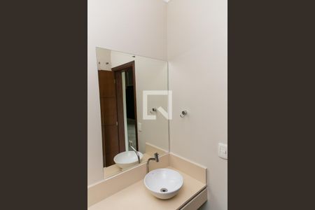 Casa para alugar com 600m², 4 quartos e 4 vagas Casa para alugar com 600m², 4 quartos e 4 vagasBanheiro do Salão