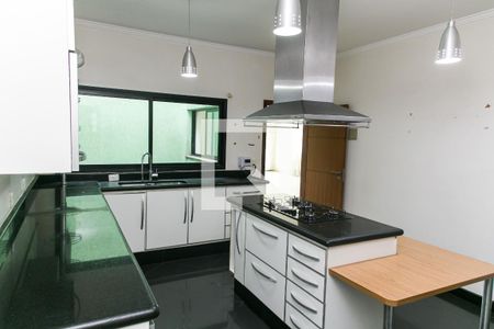 Casa para alugar com 600m², 4 quartos e 4 vagas Casa para alugar com 600m², 4 quartos e 4 vagasCozinha