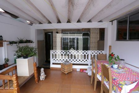 Casa à venda com 130m², 2 quartos e 1 vagaVaranda