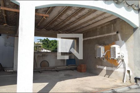 Casa de condomínio à venda com 170m², 5 quartos e 1 vagaTerraço