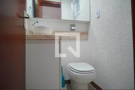 Lavabo de apartamento para alugar com 3 quartos, 120m² em Jardim Lindóia, Porto Alegre