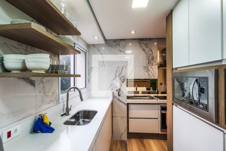 Apartamento para alugar com 77m², 2 quartos e 2 vagasCozinha