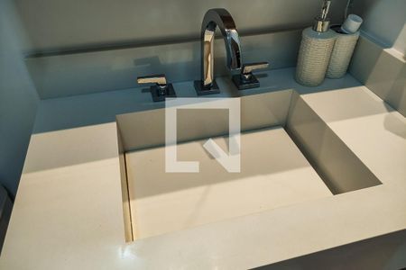 Apartamento para alugar com 77m², 2 quartos e 2 vagasBanheiro Suíte 1 - Detalhe