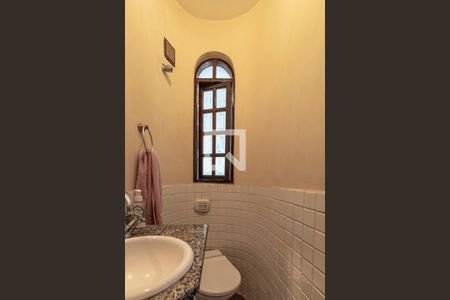 Casa à venda com 375m², 3 quartos e 3 vagasLavabo