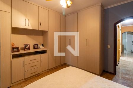 Casa à venda com 375m², 3 quartos e 3 vagasQuarto 2 Suíte