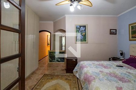 Casa à venda com 375m², 3 quartos e 3 vagasQuarto 1 Suíte