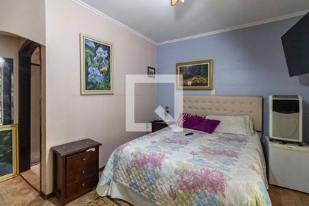 Casa à venda com 375m², 3 quartos e 3 vagasQuarto 1 Suíte