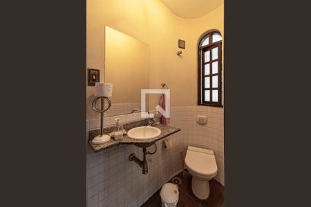 Casa à venda com 375m², 3 quartos e 3 vagasLavabo