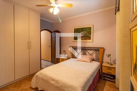 Casa à venda com 375m², 3 quartos e 3 vagasQuarto 2 Suíte