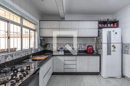 Casa à venda com 375m², 3 quartos e 3 vagasCozinha