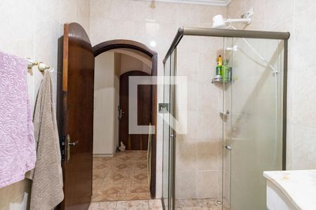 Casa à venda com 375m², 3 quartos e 3 vagasBanheiro 1 da Suíte 1