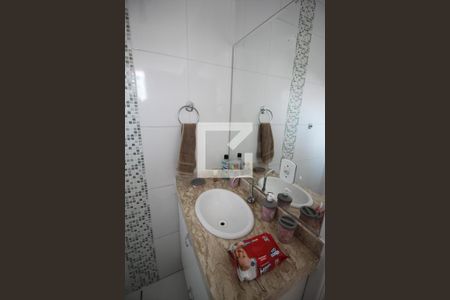 Casa à venda com 171m², 3 quartos e 5 vagasBanheiro da Suíte 2