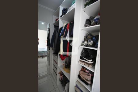 Casa à venda com 171m², 3 quartos e 5 vagasCloset do quarto 2