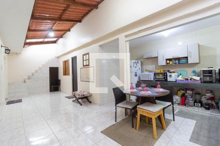 Casa à venda com 266m², 6 quartos e 3 vagasCozinha casa 2