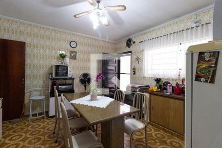 Casa à venda com 266m², 6 quartos e 3 vagasCozinha casa 1