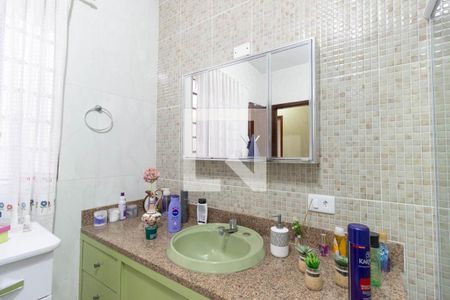 Casa à venda com 266m², 6 quartos e 3 vagasBanheiro 1 casa 1