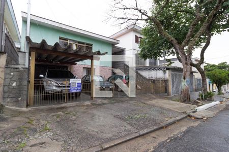 Casa à venda com 266m², 6 quartos e 3 vagasFachada