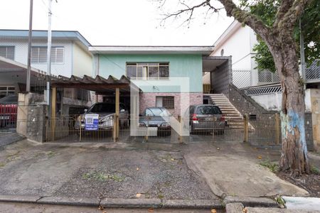 Casa à venda com 266m², 6 quartos e 3 vagasFachada