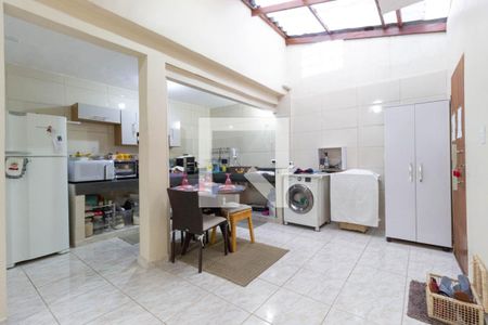 Casa à venda com 266m², 6 quartos e 3 vagasCozinha casa 2