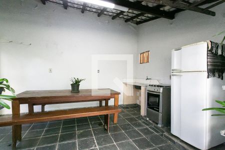 Casa à venda com 200m², 4 quartos e 2 vagasVaranda - Espço Gourmet