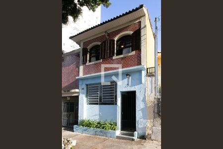 Casa à venda com 200m², 4 quartos e 2 vagasFachada