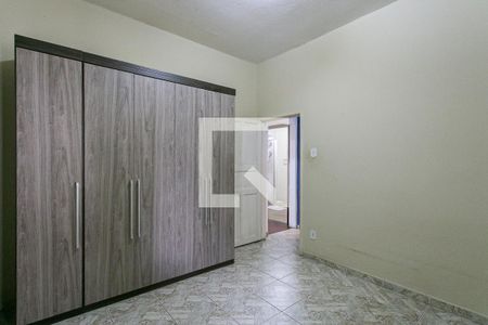 Casa à venda com 200m², 4 quartos e 2 vagasCasa 2 - Quarto 1