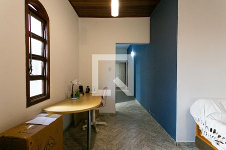 Casa à venda com 200m², 4 quartos e 2 vagasCasa 2 - Sala