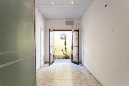 Casa à venda com 200m², 4 quartos e 2 vagasCasa 2 - Quarto 2