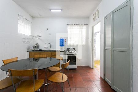 Casa à venda com 200m², 4 quartos e 2 vagasCasa 2 - Cozinha