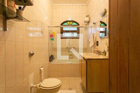 Casa à venda com 200m², 4 quartos e 2 vagasBanheiro