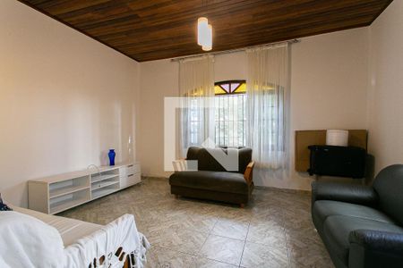 Casa à venda com 200m², 4 quartos e 2 vagasCasa 2 - Sala
