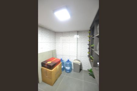 Casa de condomínio à venda com 363m², 3 quartos e 4 vagasAdega