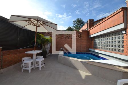 Casa de condomínio à venda com 363m², 3 quartos e 4 vagasPiscina